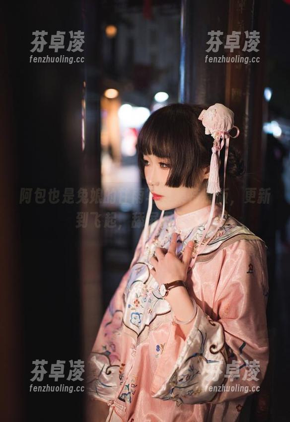 阿包也是兔娘的甘雨写真集特别版，更新到飞起，舔屏不可避！