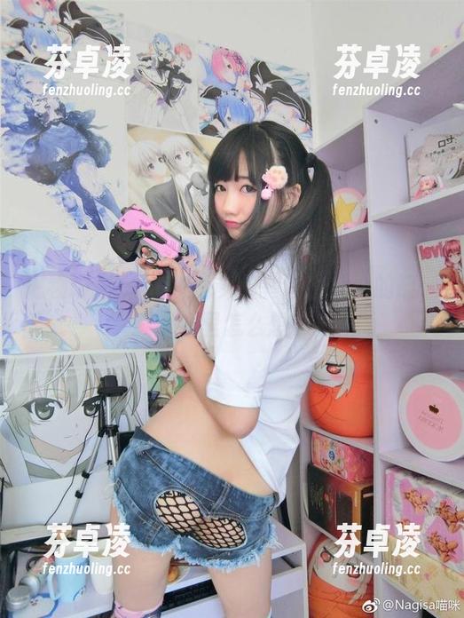 魔物喵nigisa的兔女郎套图，免费的嘛，瞧我心里怎么想的。