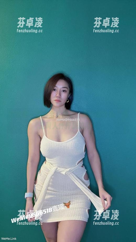 微密圈 - 鹿瑶全套图包：是挑剔的心，还是叫人怦怦跳的肉？